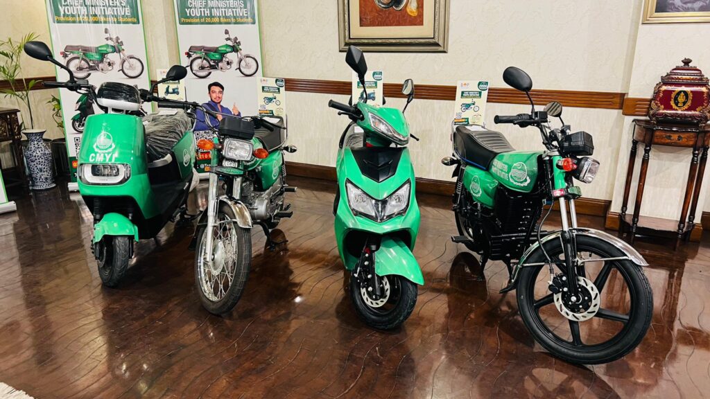 Punjab CM Maryam Approves 20,000 Electric Bikes for Students on Easy Installments